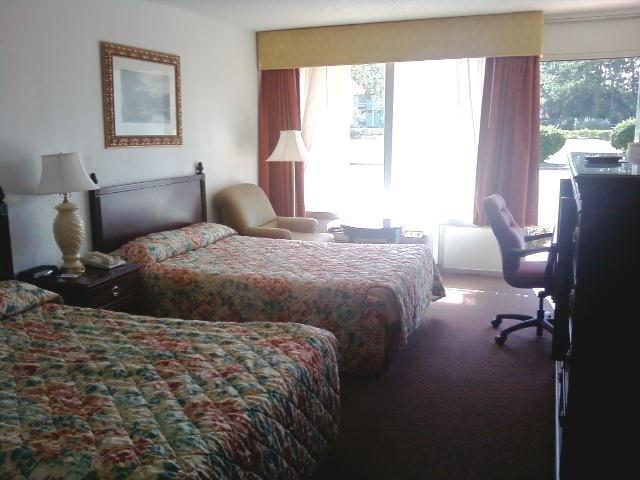 Savannah Motel