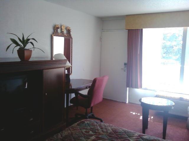 Savannah Motel 2*