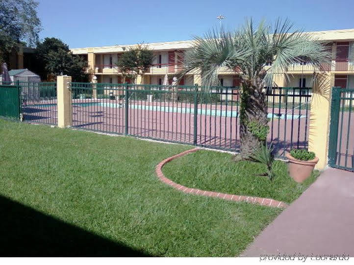 Savannah Motel 2*