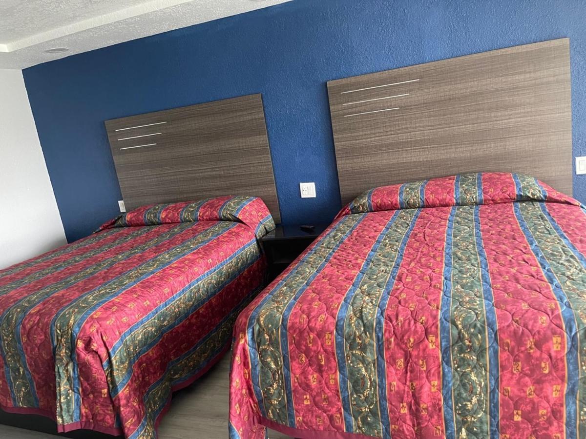 Savannah Motel 2*
